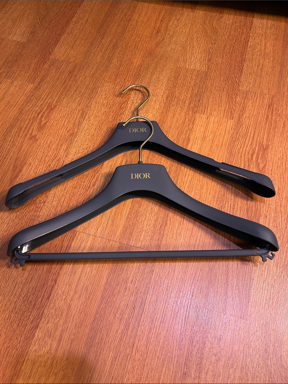 Dior hanger - Set of 2